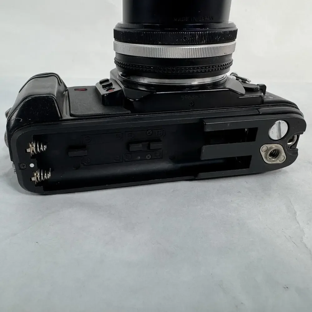 Nikon N2020 AF 35mm Camera w/35-105mm Lens B2